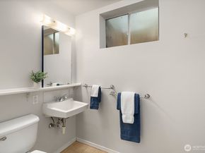 200 154th Place SE, Bellevue WA 98007