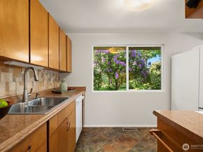 200 154th Place SE, Bellevue WA 98007