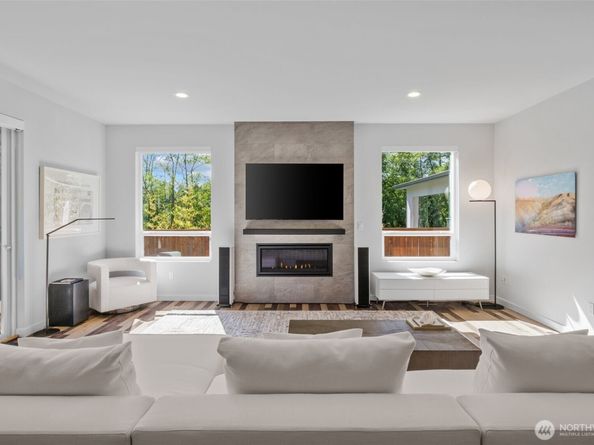 2627 SW 100th Street, Seattle WA 98146