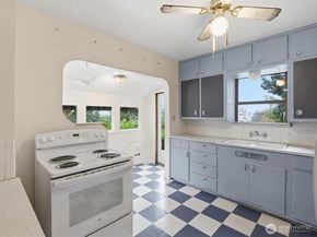 5821 3rd Avenue NW, Seattle WA 98107