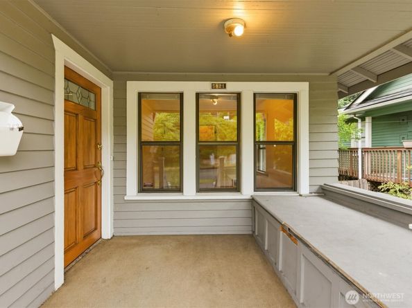 5821 3rd Avenue NW, Seattle WA 98107