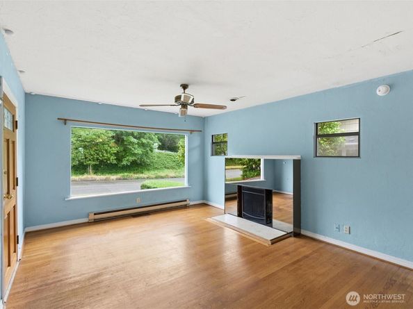 5821 3rd Avenue NW, Seattle WA 98107