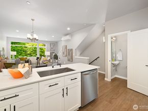 18028 10th Avenue NE F, Shoreline WA 98155