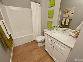 18028 10th Avenue NE F, Shoreline WA 98155