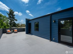 18028 10th Avenue NE F, Shoreline WA 98155