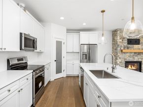9 160th Place SE, Bothell WA 98012