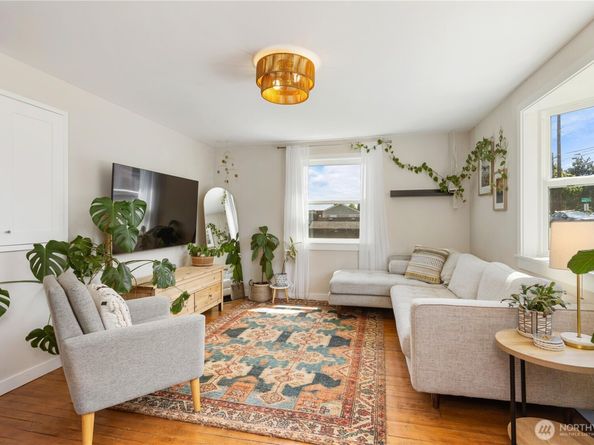 7708 35th Avenue S, Seattle WA 98118
