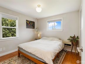 7708 35th Avenue S, Seattle WA 98118
