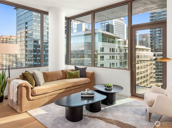 10232 NE 10th Street 1209, Bellevue WA 98004