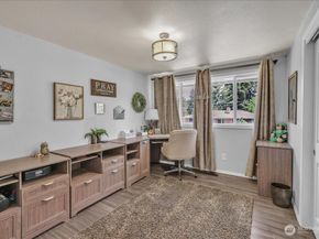 829 Maplewood Avenue, Kent WA 98030