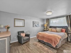 829 Maplewood Avenue, Kent WA 98030