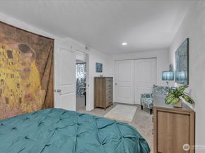 829 Maplewood Avenue, Kent WA 98030