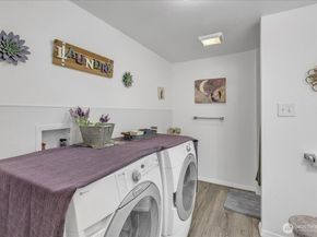 829 Maplewood Avenue, Kent WA 98030