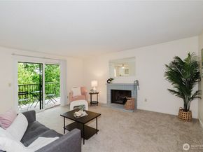 3400 Narrows View Lane NE 104, Bremerton WA 98310