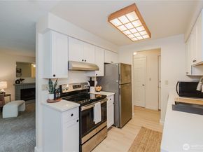 3400 Narrows View Lane NE 104, Bremerton WA 98310