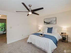 3400 Narrows View Lane NE 104, Bremerton WA 98310