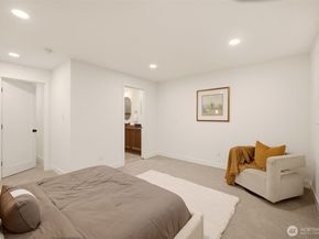 1547 NE Brockman Place, Seattle WA 98125