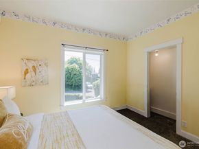 1922 4th Street, Bremerton WA 98337