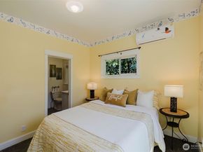 1922 4th Street, Bremerton WA 98337
