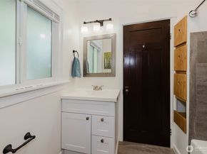 1922 4th Street, Bremerton WA 98337