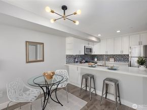 3022 SW Bradford St 2, Seattle WA 98126