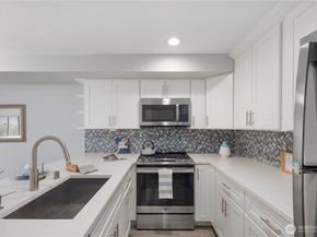 3022 SW Bradford St 2, Seattle WA 98126