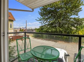 3022 SW Bradford St 2, Seattle WA 98126