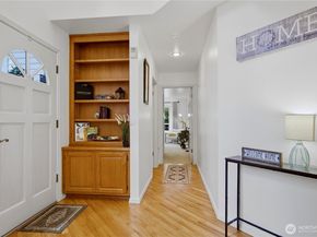2000 Village Green Drive 26, Mill Creek WA 98012
