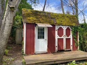 11420 103rd Avenue SW, Vashon WA 98070
