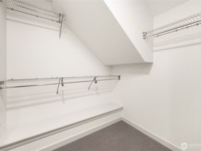 2422 NW 60th B, Seattle WA 98107