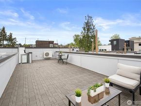 2422 NW 60th B, Seattle WA 98107