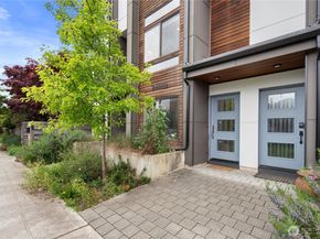 2422 NW 60th B, Seattle WA 98107