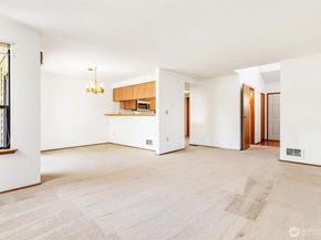 25004 109th Place SE 36C, Kent WA 98030