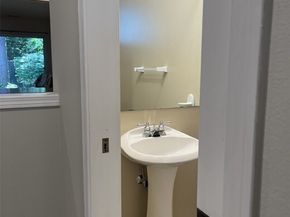 5718 S Grove Drive, Mukilteo WA 98275