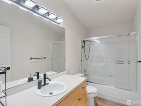 536 N 103rd A, Seattle WA 98133