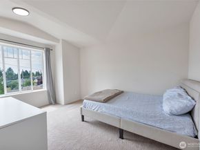 536 N 103rd A, Seattle WA 98133