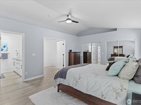 5730 14th Drive W B, Everett WA 98203