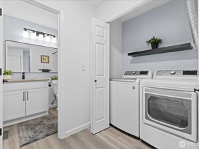 5730 14th Drive W B, Everett WA 98203