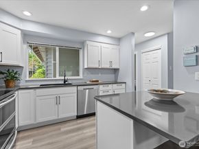 5730 14th Drive W B, Everett WA 98203