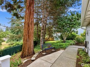 31074 9th Avenue S, Federal Way WA 98003