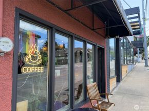 2309 10th Avenue E A, Seattle WA 98102
