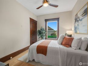 2309 10th Avenue E A, Seattle WA 98102