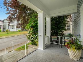 2309 10th Avenue E A, Seattle WA 98102
