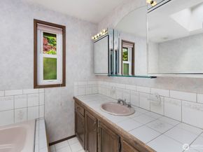 7011 165th Place SW, Edmonds WA 98026
