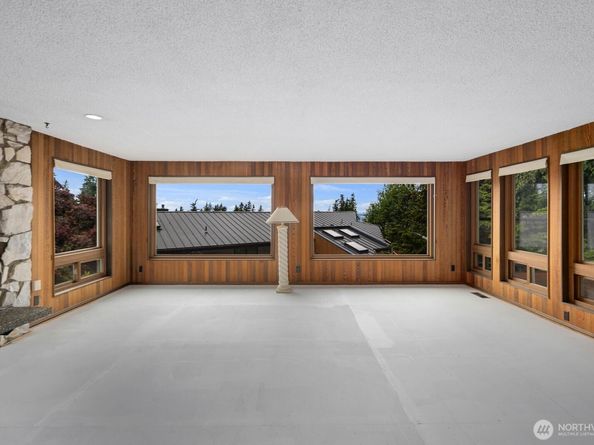 7011 165th Place SW, Edmonds WA 98026