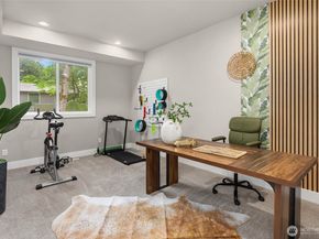 8021 NE 127th Lane, Kirkland WA 98034