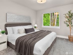 8021 NE 127th Lane, Kirkland WA 98034