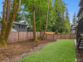 8021 NE 127th Lane, Kirkland WA 98034
