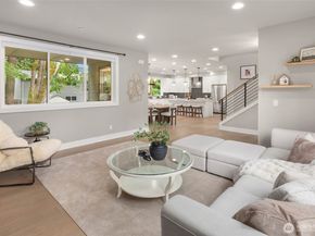 8021 NE 127th Lane, Kirkland WA 98034