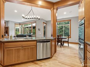 6603 Waterton Circle, Mukilteo WA 98275